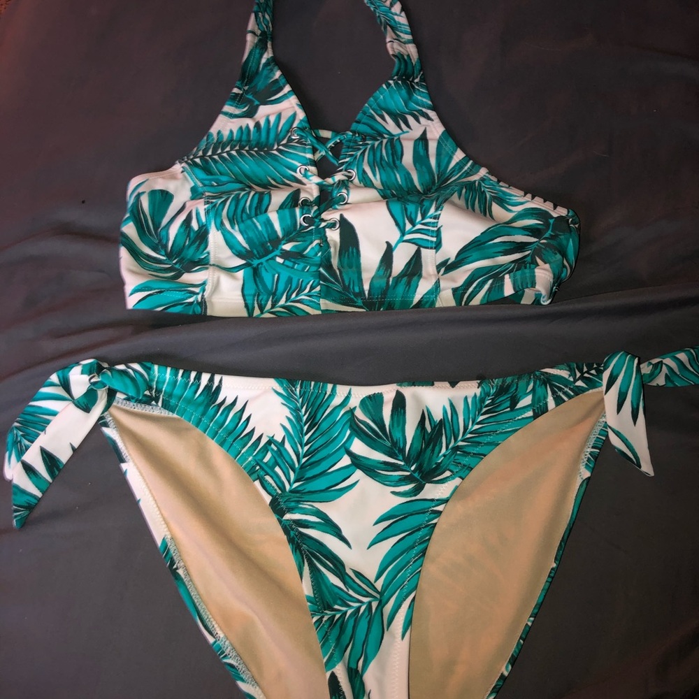 Old Navy swim set